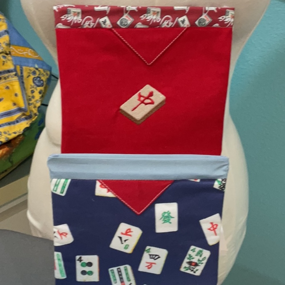 Bundle of two Mahjongg snap pouches